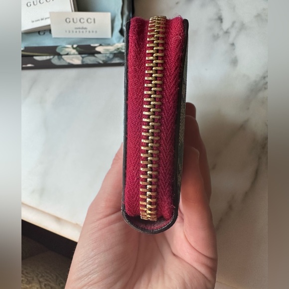 Gucci blooms small zip wallet; red 🌹 - Picture 6 of 15